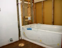 Bathroom remodeling service in Los Angeles with luxury shower renovation, modern tile work, vanity upgrades, and improved comfort